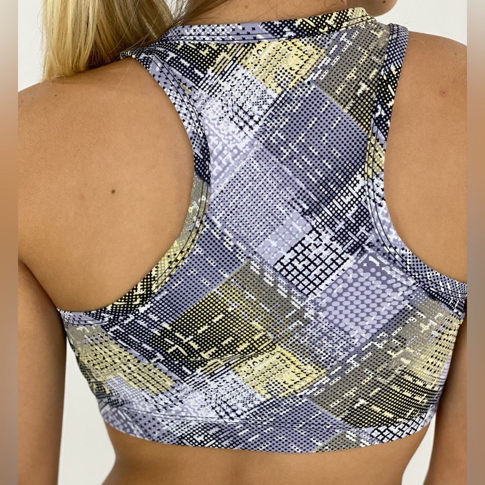 Short Set - Picture 3 of 3